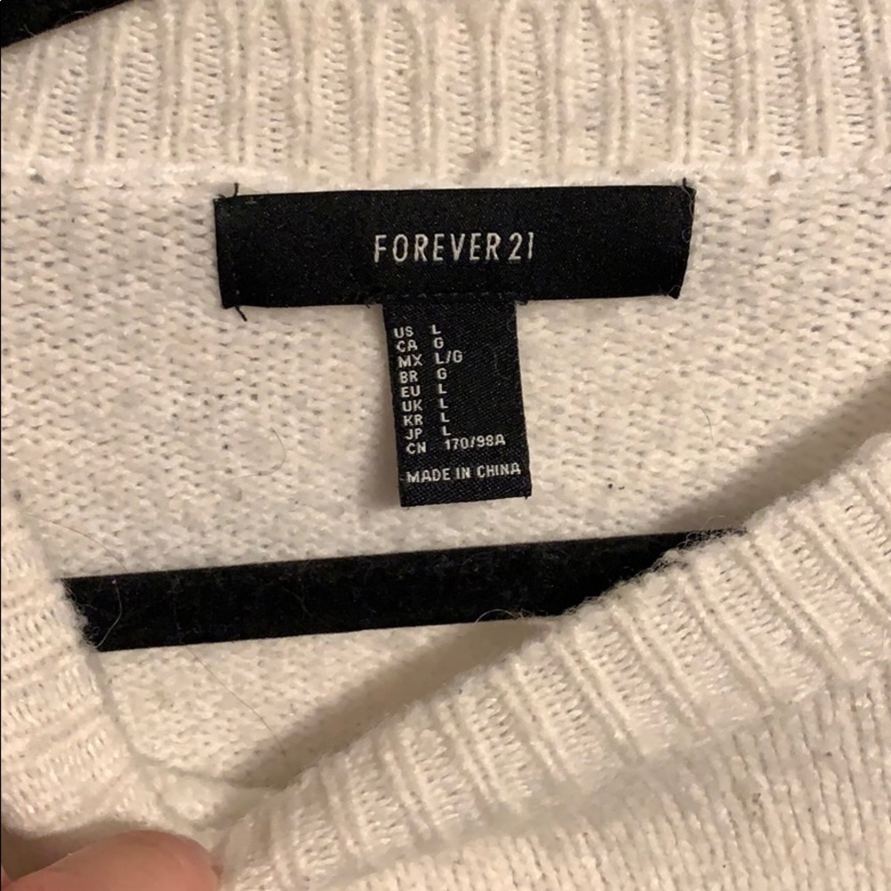 sweater - Picture 2 of 3